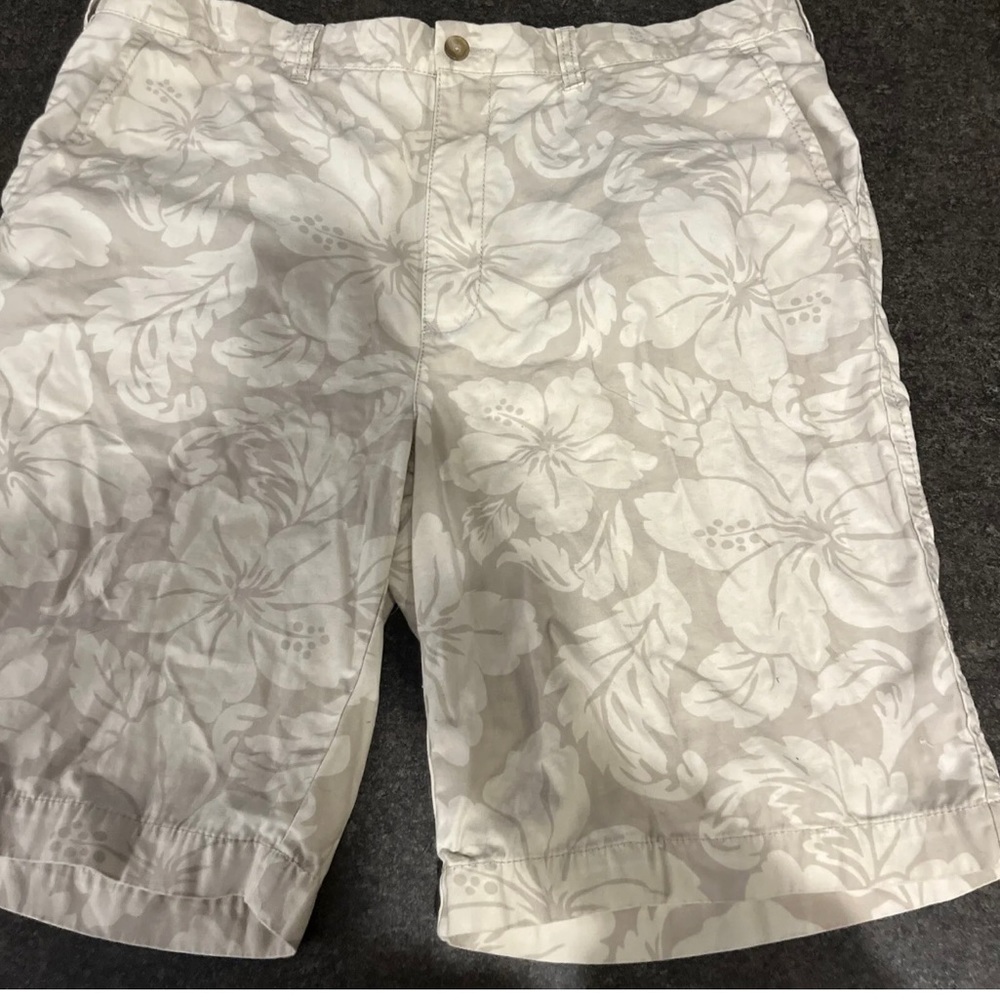 Tommy hilfiger mens 40 shorts